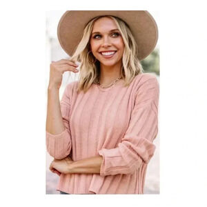 🆕Freshman Pink Distressed Edge Sweater  L🆕